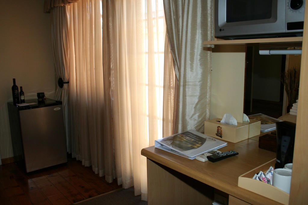 African Dreams Bed And Breakfast อีสต์ลอนดอน ห้อง รูปภาพ
