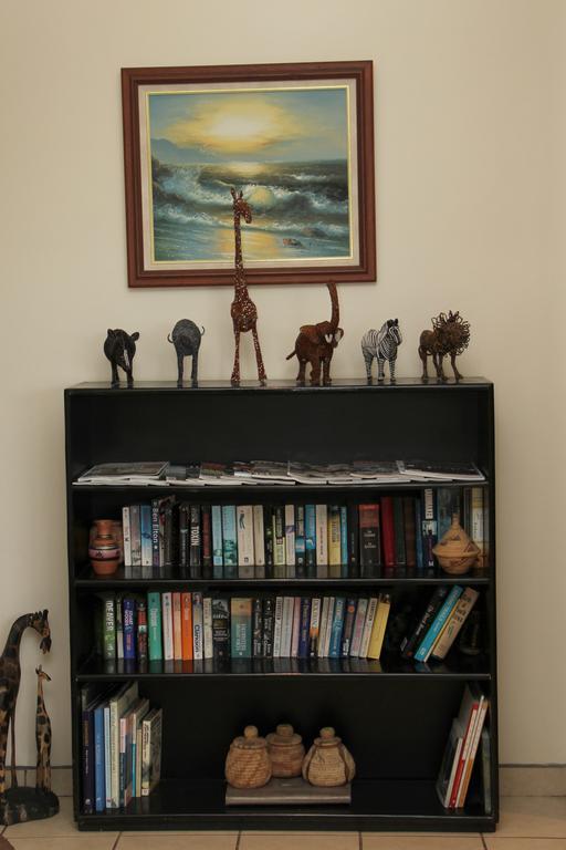 African Dreams Bed And Breakfast อีสต์ลอนดอน ภายนอก รูปภาพ