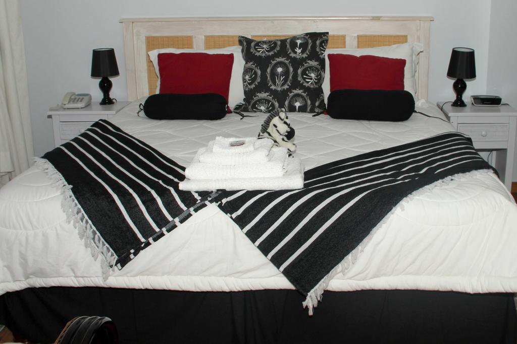African Dreams Bed And Breakfast อีสต์ลอนดอน ห้อง รูปภาพ