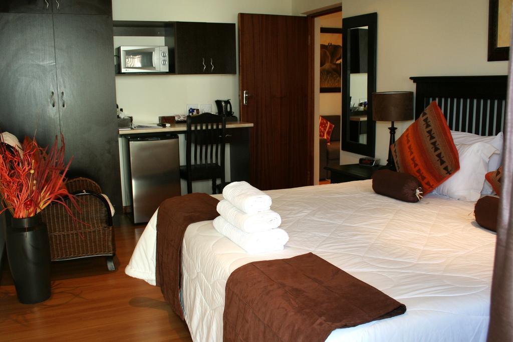African Dreams Bed And Breakfast อีสต์ลอนดอน ภายนอก รูปภาพ