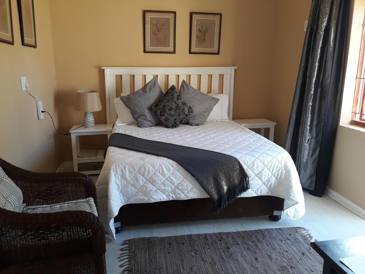 African Dreams Bed And Breakfast อีสต์ลอนดอน ภายนอก รูปภาพ