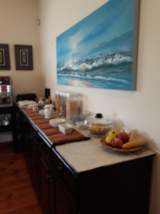 African Dreams Bed And Breakfast อีสต์ลอนดอน ภายนอก รูปภาพ